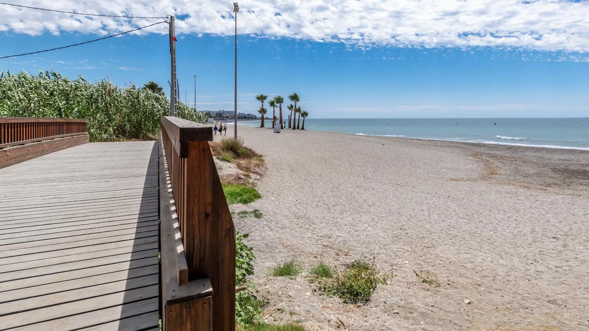 Renovated Apartment On Beachside With Pool Nerja