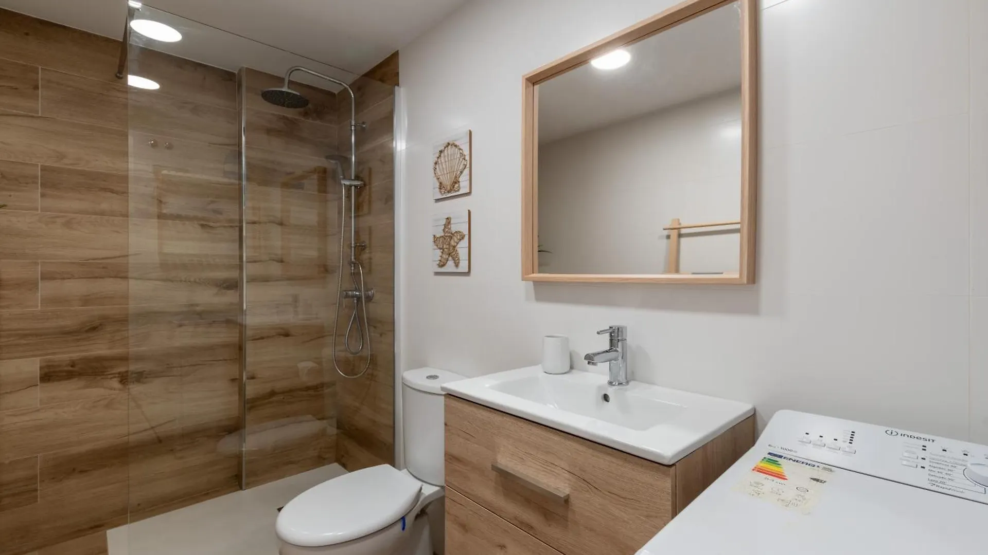 Renovated Apartment On Beachside With Pool Nerja