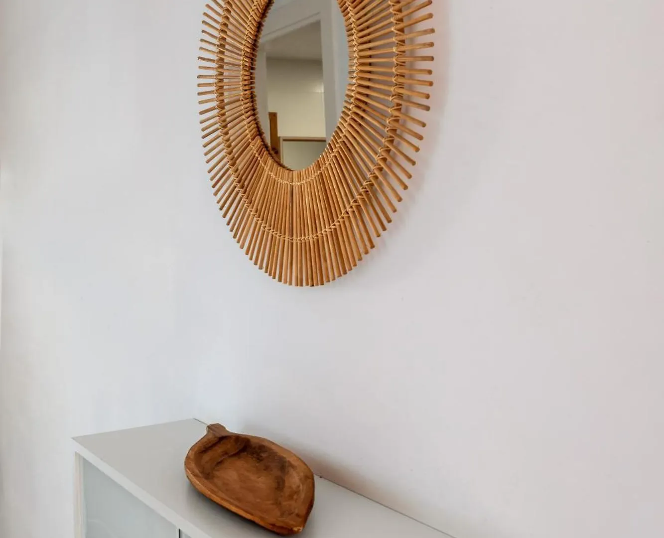 Renovated Apartment On Beachside With Pool Nerja