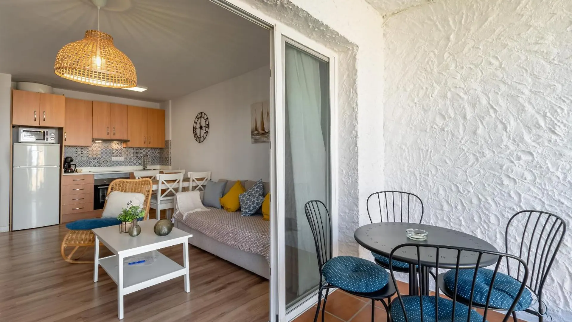 Renovated Apartment On Beachside With Pool Nerja 0*,